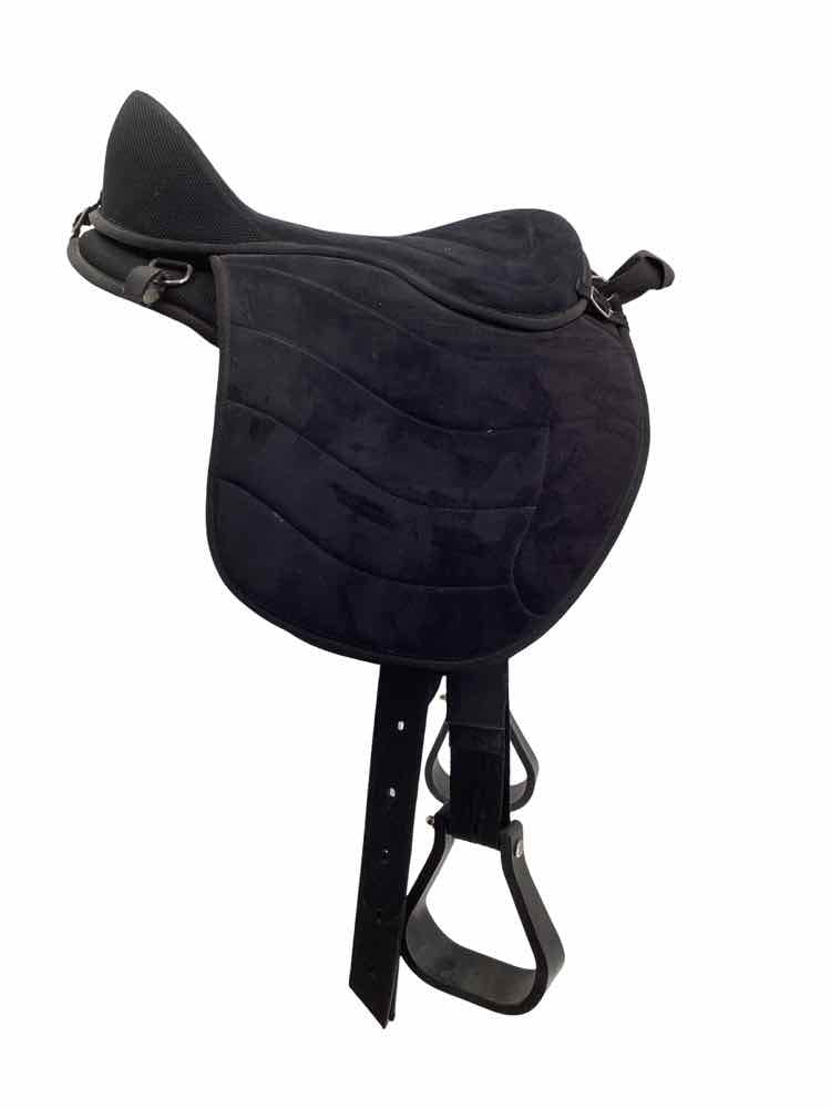 17" Cashel used endurance saddle black treeless with pad and stirrups B