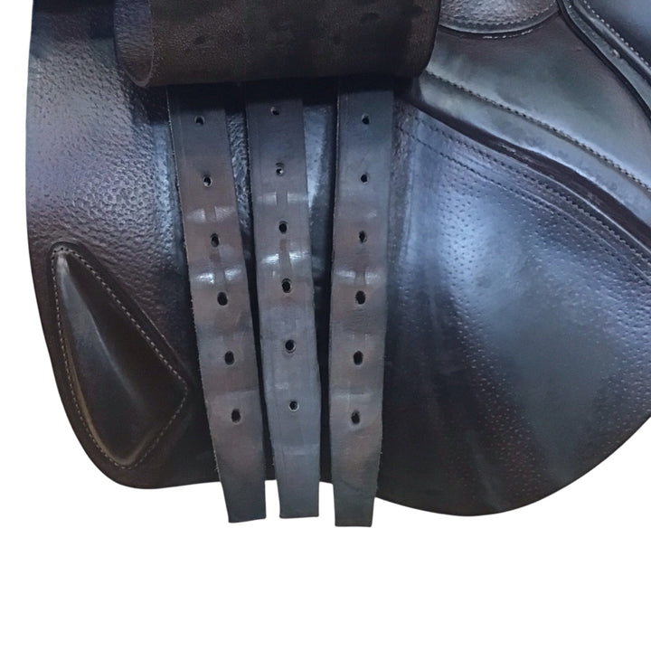 17.5" CWD SE03 Medium Used Hunter/Jumper Saddle - H