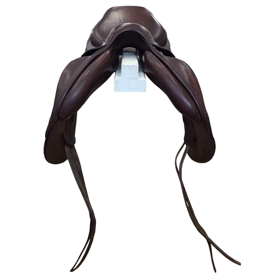 17.5" CWD SE09 Medium Used Hunter/Jumper Saddle - H