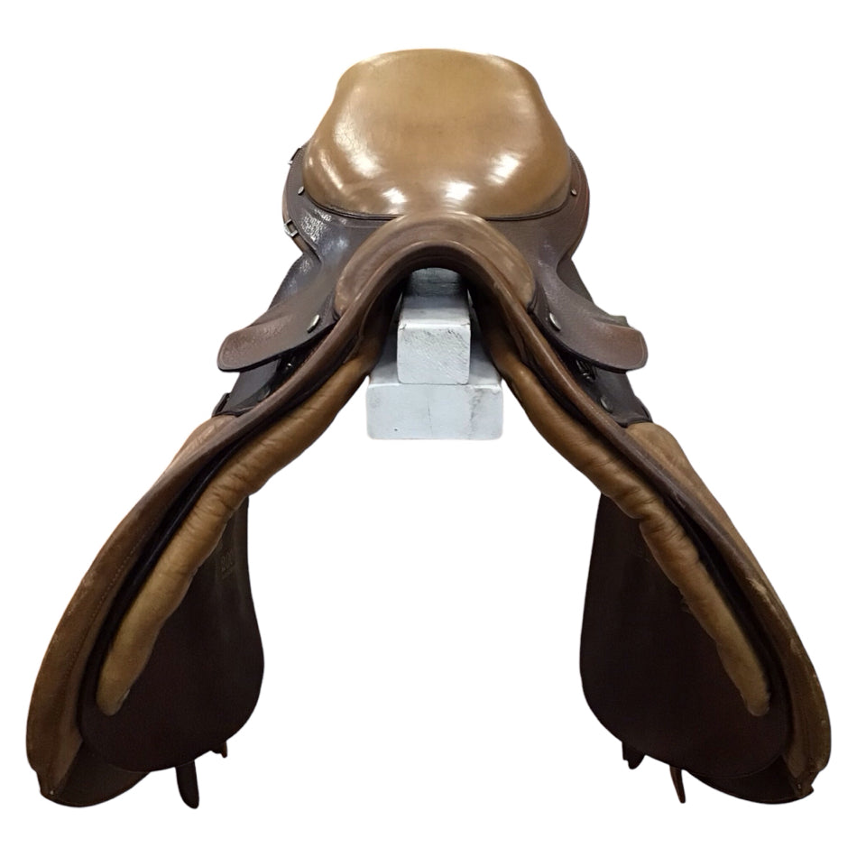 16.5" Beval Devon 2000 Med/Narrow Used Hunter/Jumper Saddle - H