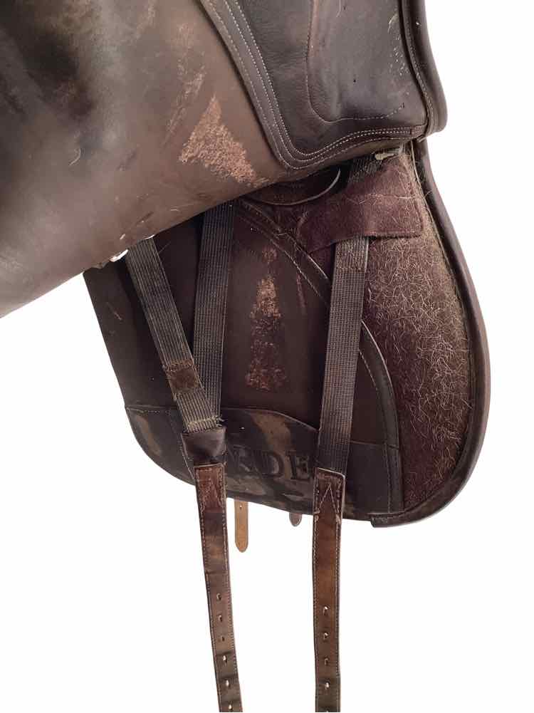 18" Bates adjustable tree used dressage saddle B