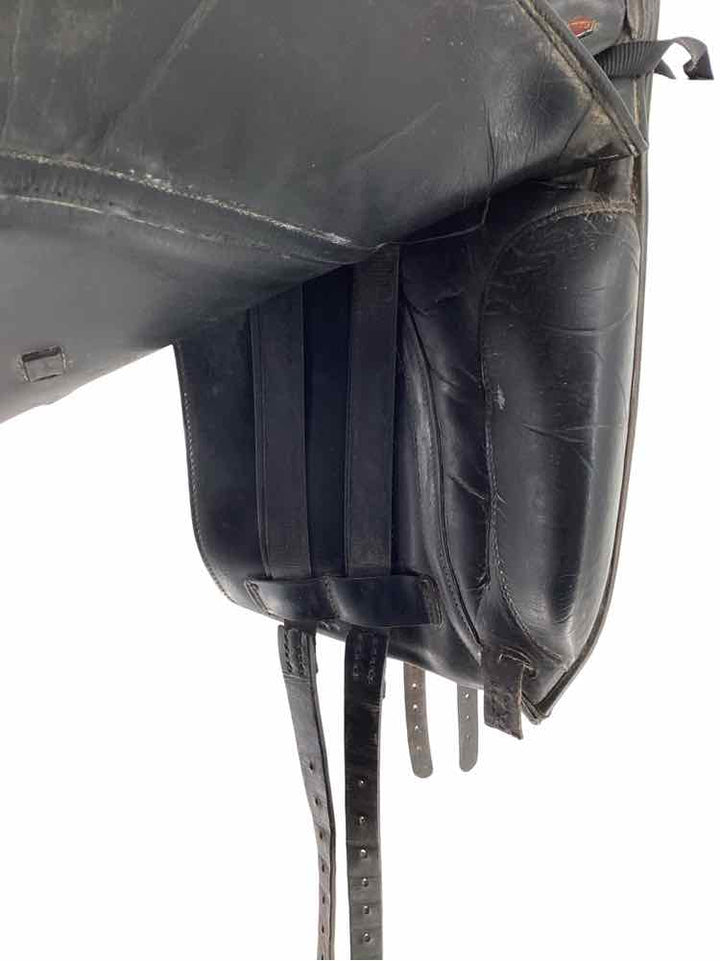 17.5" Albion used dressage saddle B