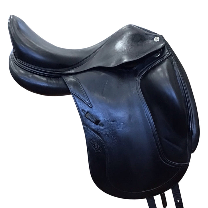 17.5" CWD SE05 Medium Used Dressage Saddle - H