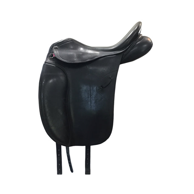 17" Anky Medium Tree Used Dressage Saddle - C