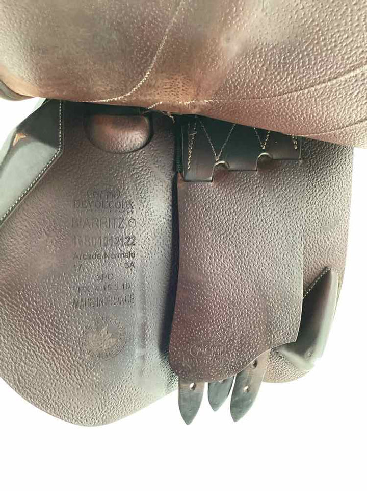 17" Devoucoux Biarritz used close contact saddle B