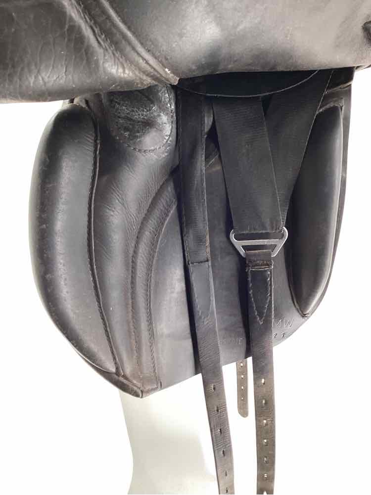 17.5" Black County used dressage saddle B
