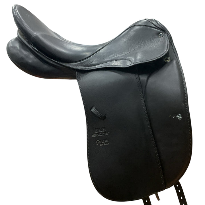 18" Stubben Genesis De Luxe 29cm Medium Used Dressage Saddle - H