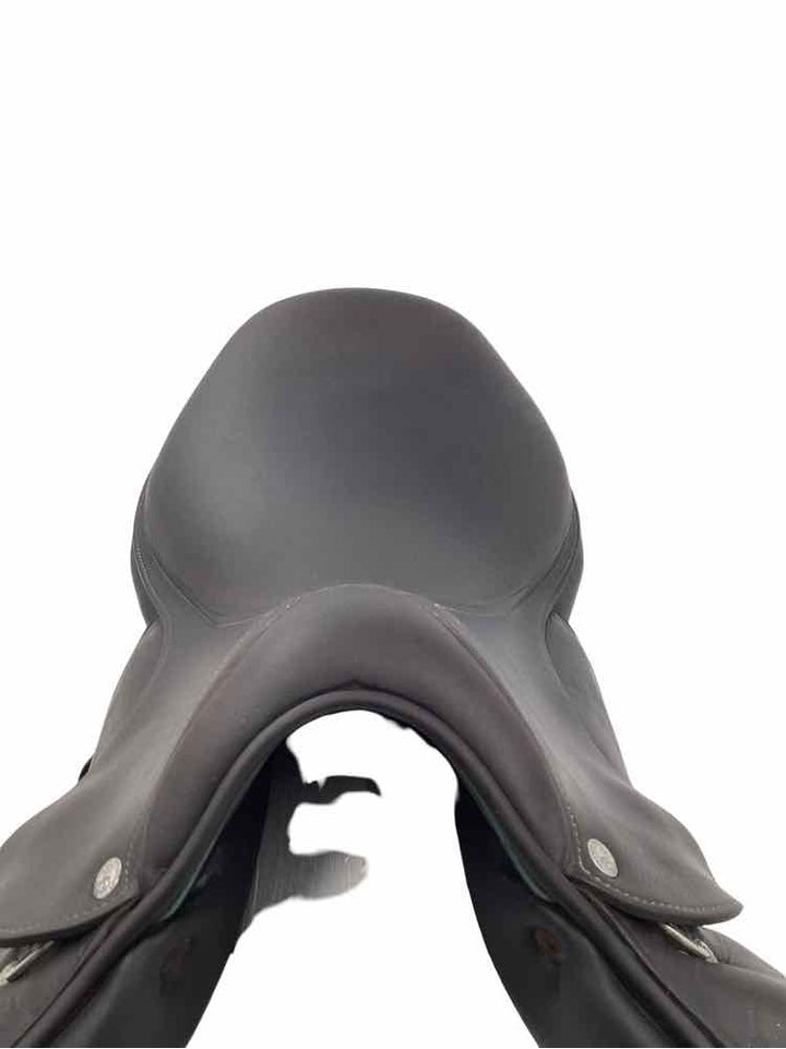 18" Voltaire Mono flap used jumping saddle