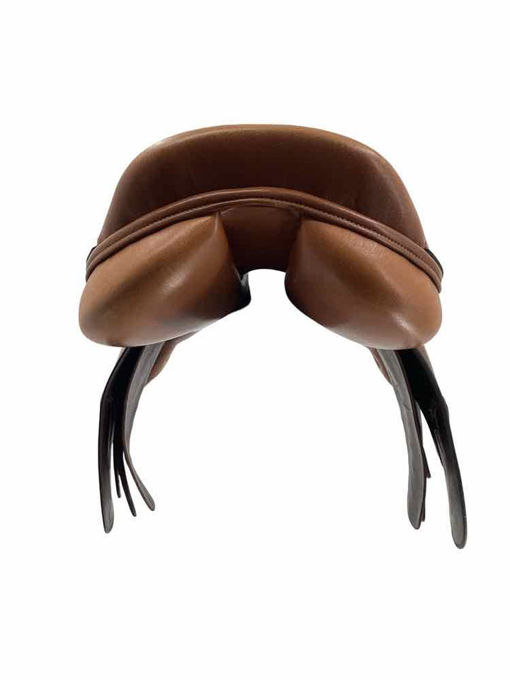 17" Beval Stamford used close contact saddle B