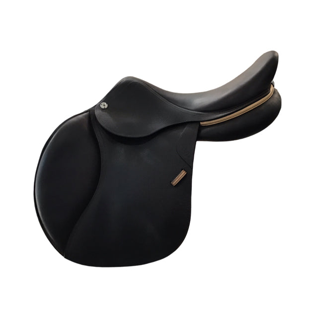 17.5" CWD SE02 Medium Tree Used Close Contact Saddle - C