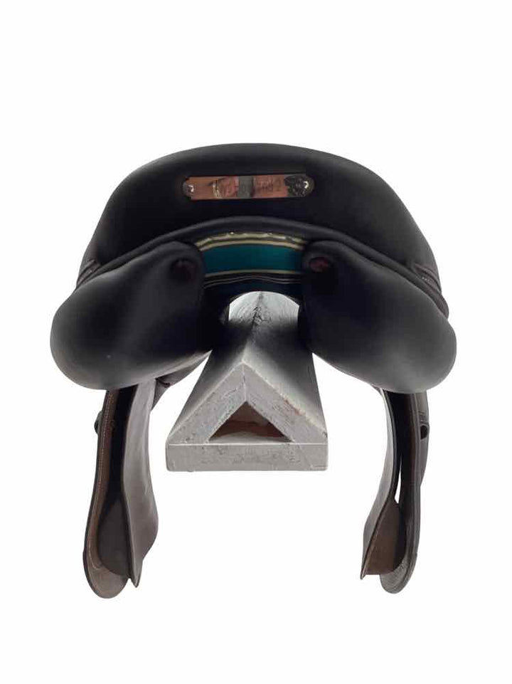 17.5" Voltaire Palm Beach used close contact saddle