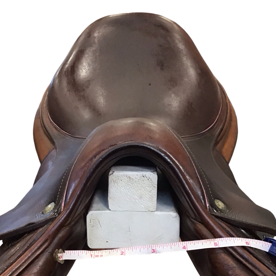 17.5" Devoucoux Chiberta Medium Used Hunter/Jumper Saddle - H