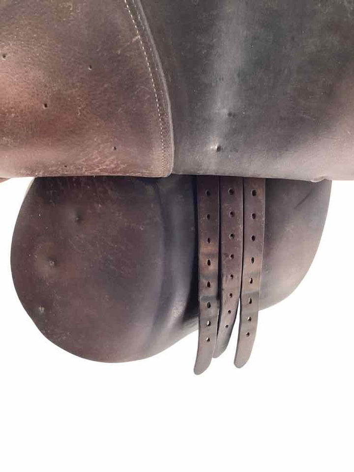 18" Butet used close contact saddle B