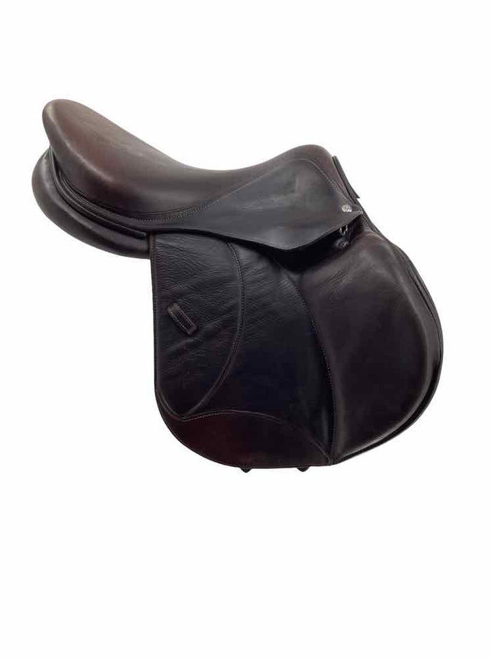 16.5' Voltaire used close contact saddle B