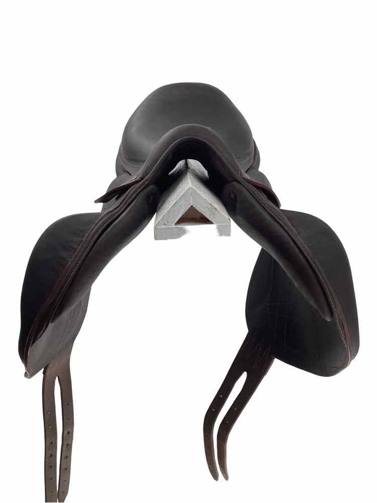 18" Atlas Monoflap used jumping saddle
