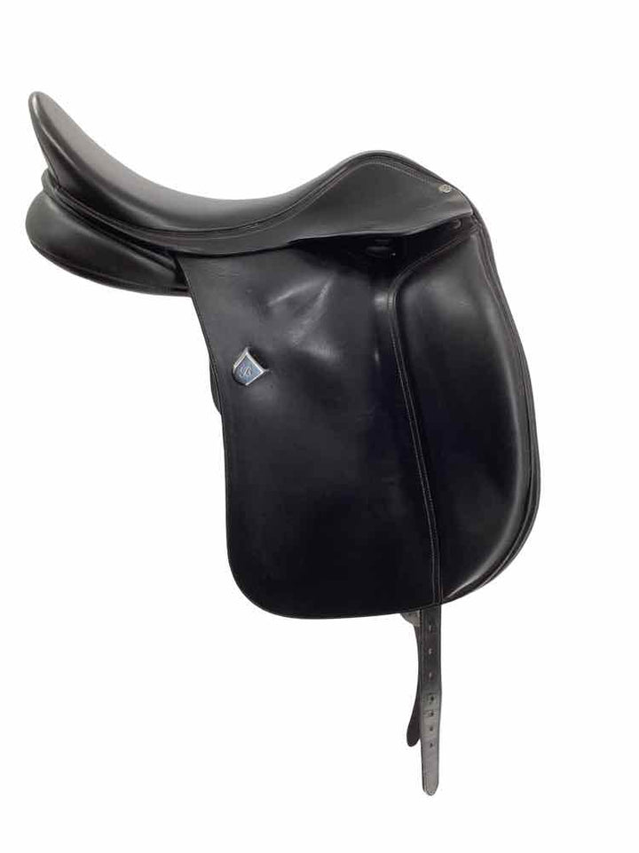 18" Bates Isabell wide dressage saddle