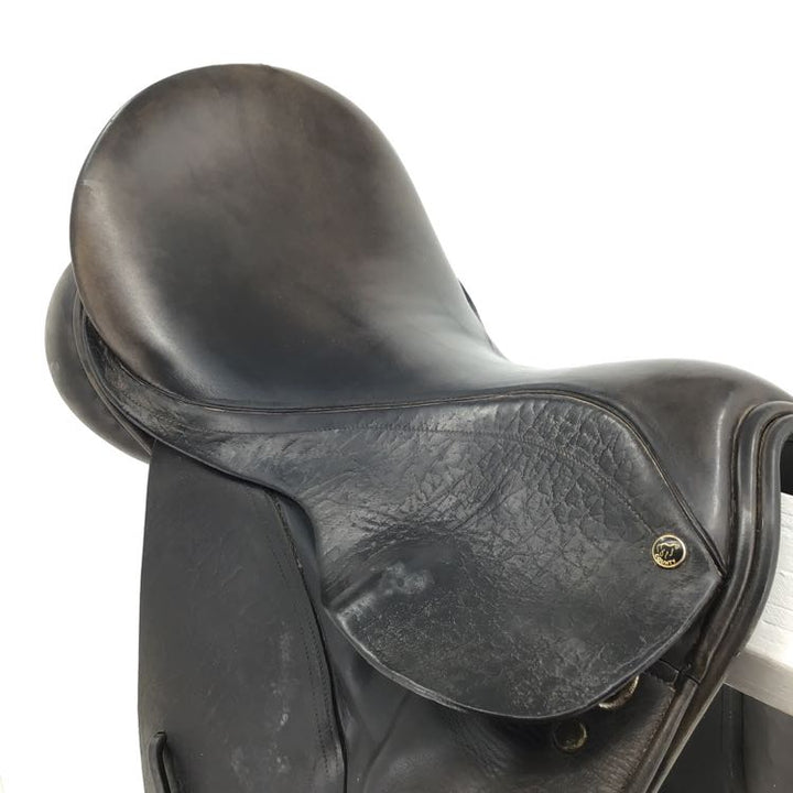 17.5" County Connection used dressage saddle B