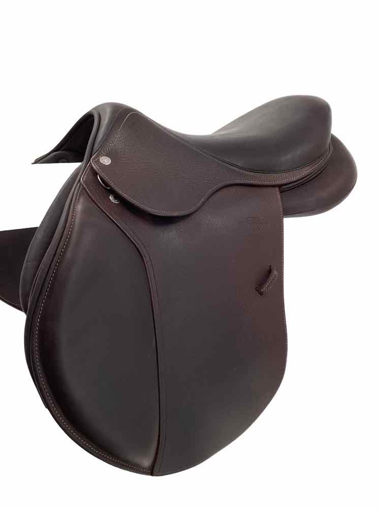 16.5" Devoucoux used close contact saddle has cover B
