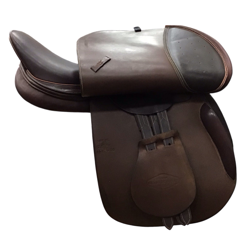 18" HDR Pro A/O Medium Used Hunter/Jumper Saddle - H