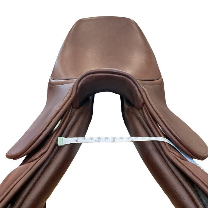 17" Pegasus Butterfly Marla Narrow Used Hunter/Jumper Saddle