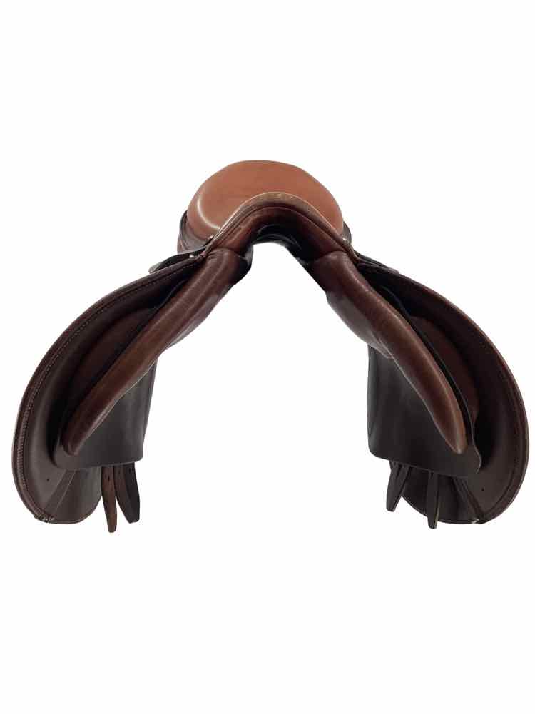 16.5" Bella Christine adjustable  used close contact saddle B