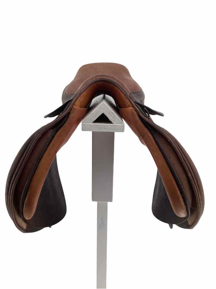 17" Harry Dabbs used close contact saddle B