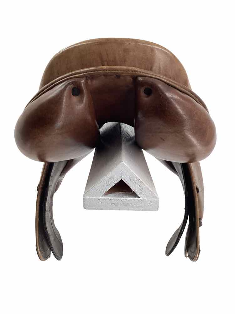 16.5" M Toulouse Annice used close contact saddle