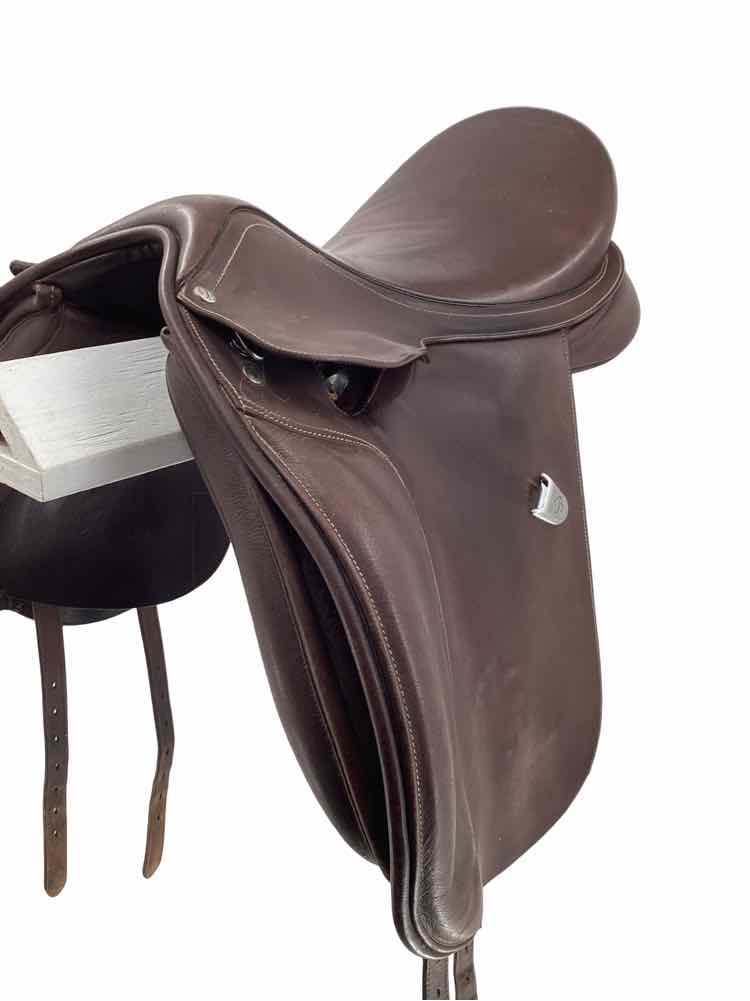 18" Bates adjustable tree used dressage saddle B