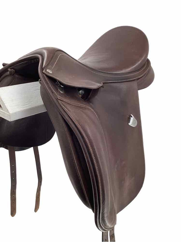 18" Bates adjustable tree used dressage saddle B