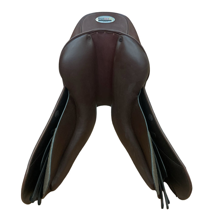 17" Pegasus Butterfly Marla Narrow Used Hunter/Jumper Saddle