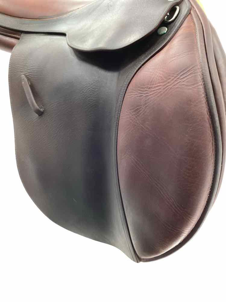 17.5" L Apogee used close contact saddle