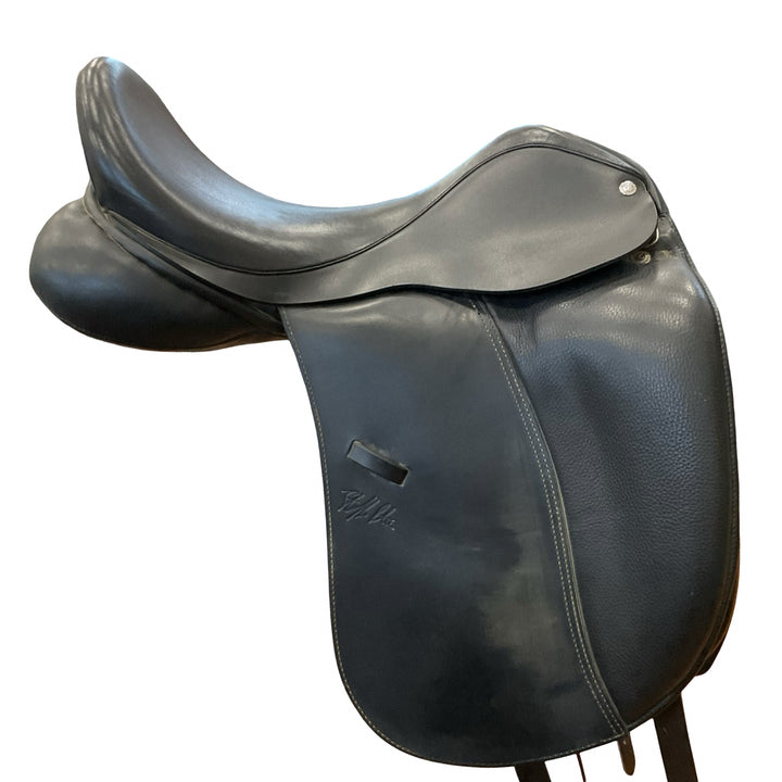 18" Custom Saddlery Steffen's Advantage Wide Used Dressage Saddle