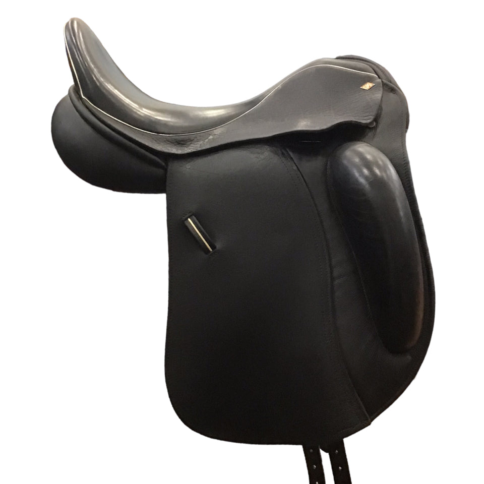 18" Lazer Destiny Medium Used Dressage Saddle - H