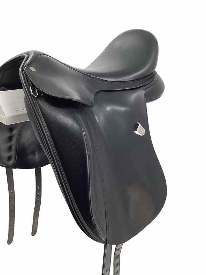 17.5" Bates used adjustable tree dressage saddle