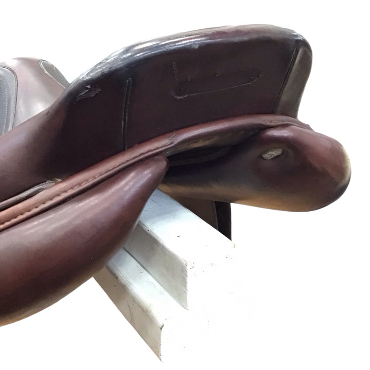 18" CWD SE02 Medium Used Hunter/Jumper Saddle - H