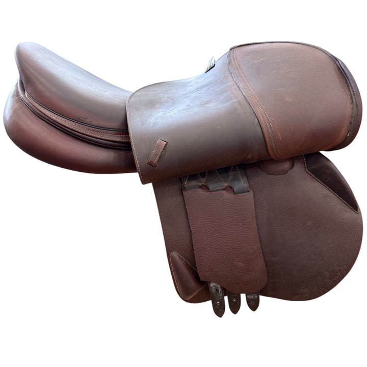 18" Devoucoux Biarritz O Medium Used Hunter/Jumper Saddle - H