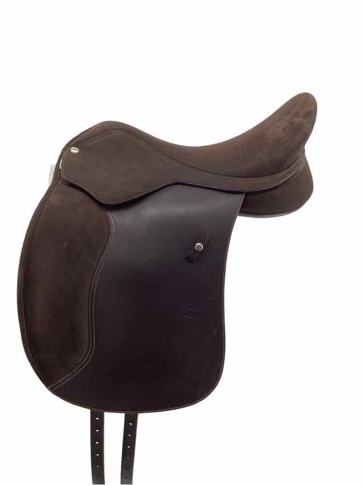 17.5" Wintec used dressage saddle adjustable tree B