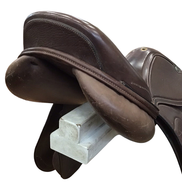 18" Circuit Premier Victory RTF Adjustable Used Hunter/Jumper Saddle - H