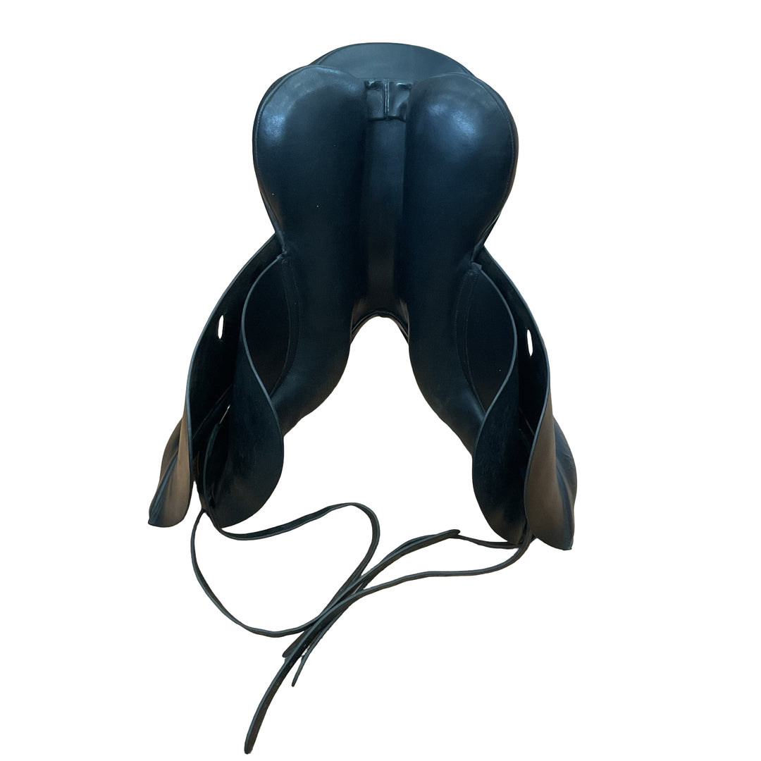 18" Custom Saddlery Steffen's Advantage Medium Used Dressage Saddle