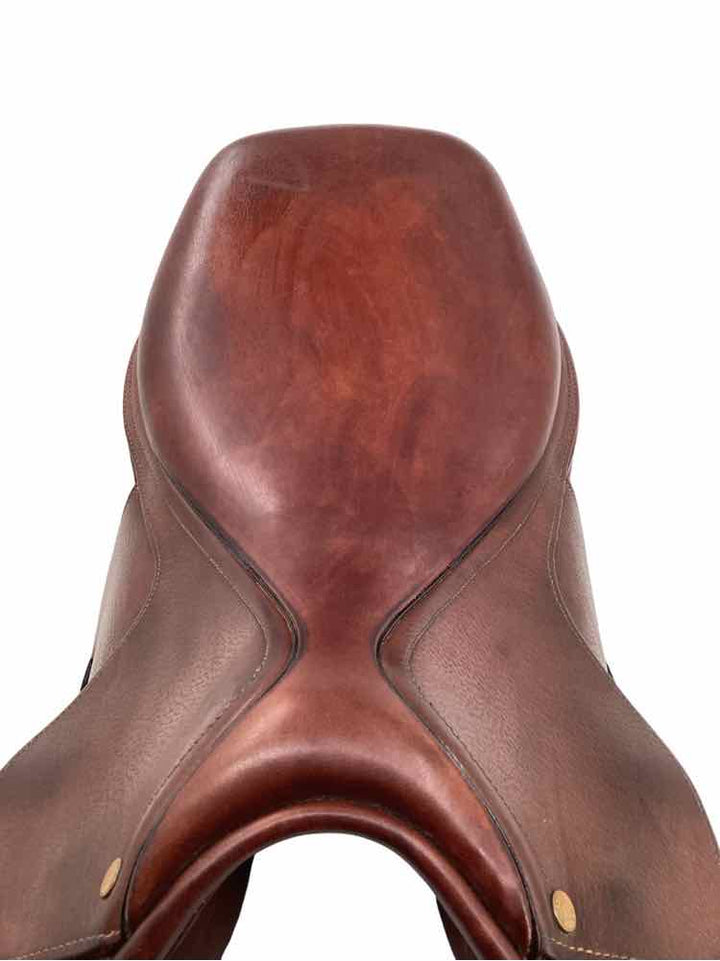 17.5" Heythrop Heritage used close contact saddle B