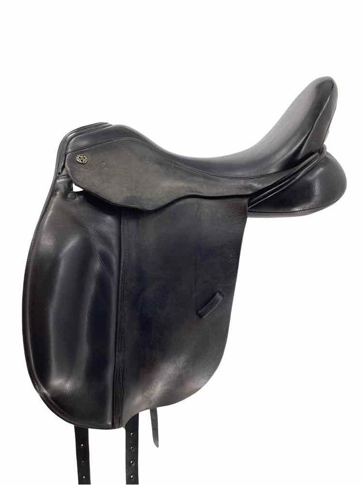 18" Trilogy used dressage saddle B