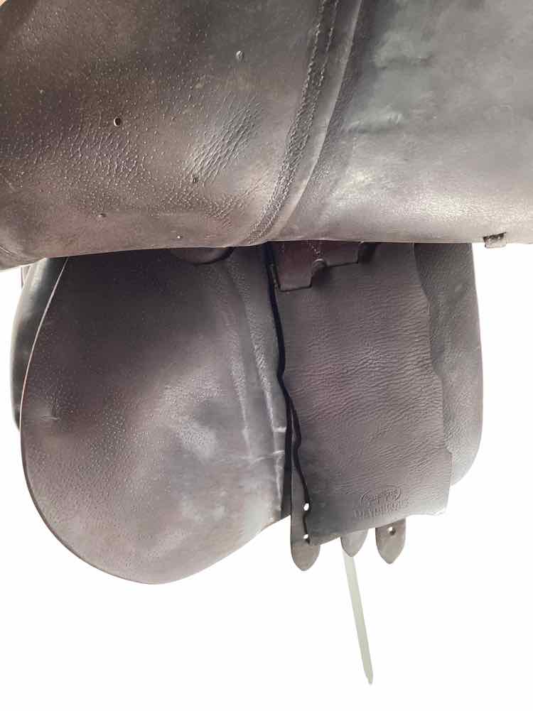 18" Devoucoux Biarritz used close contact saddle