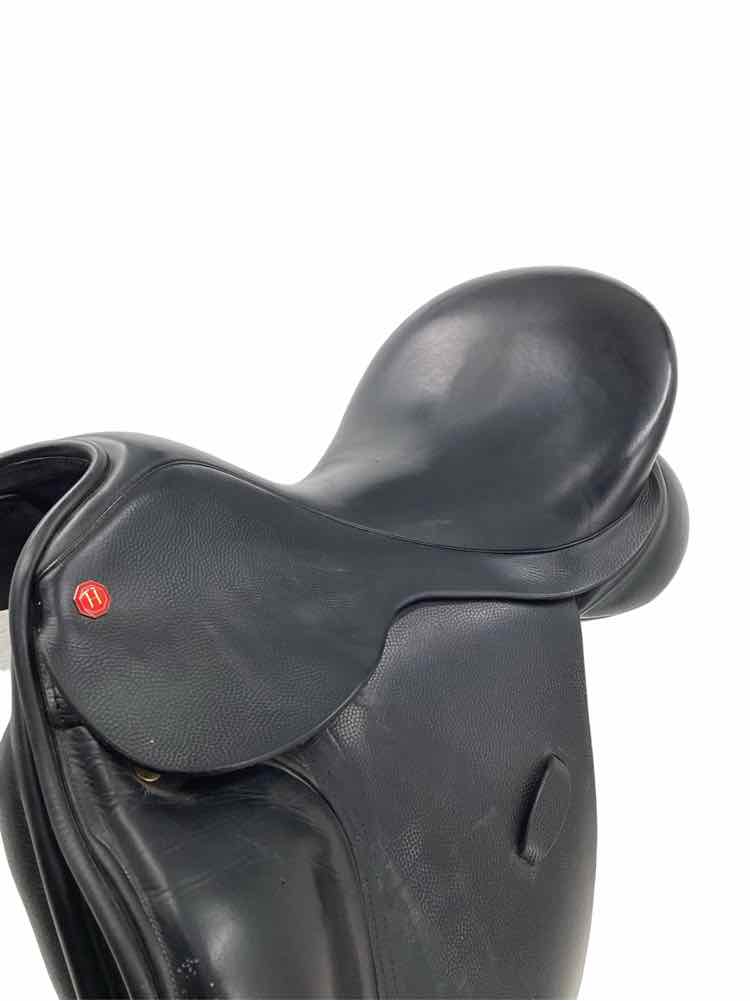 18" Hastilow Concept adjustable tree wool flock used dressage saddle