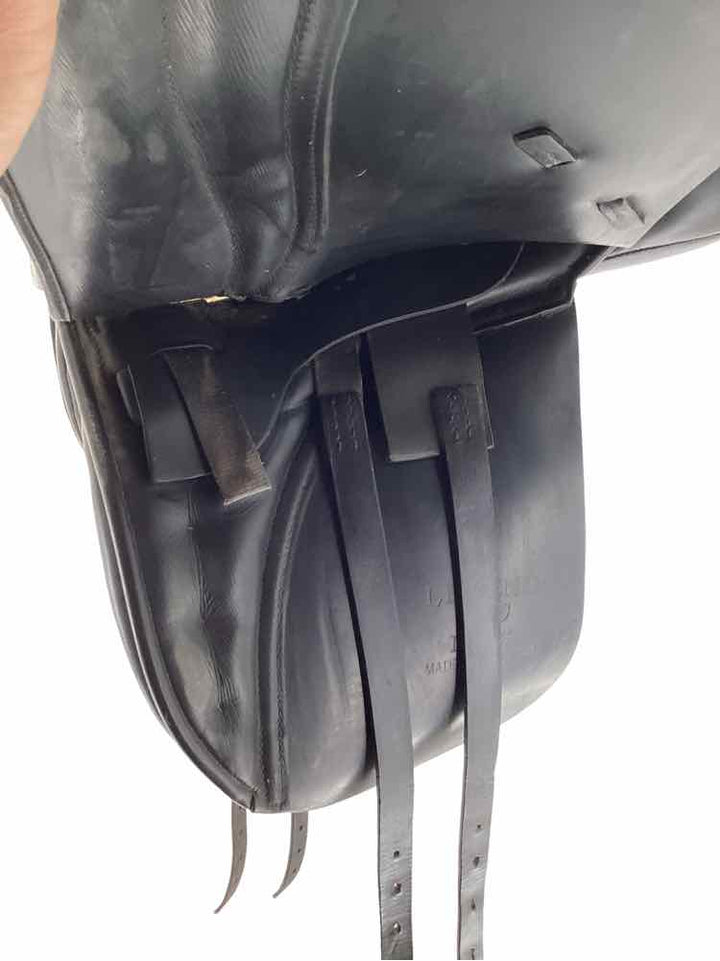 17.5" Albion used dressage saddle B