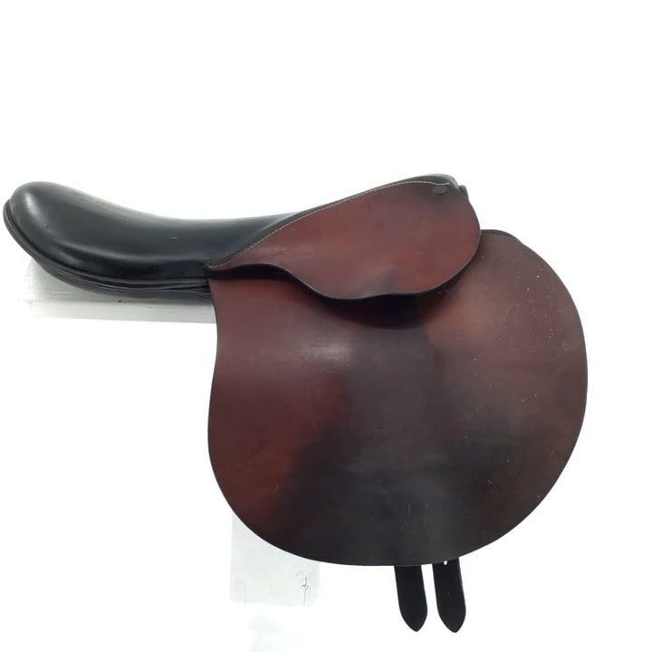 18" No Brand Full tree race/ exercise saddle B