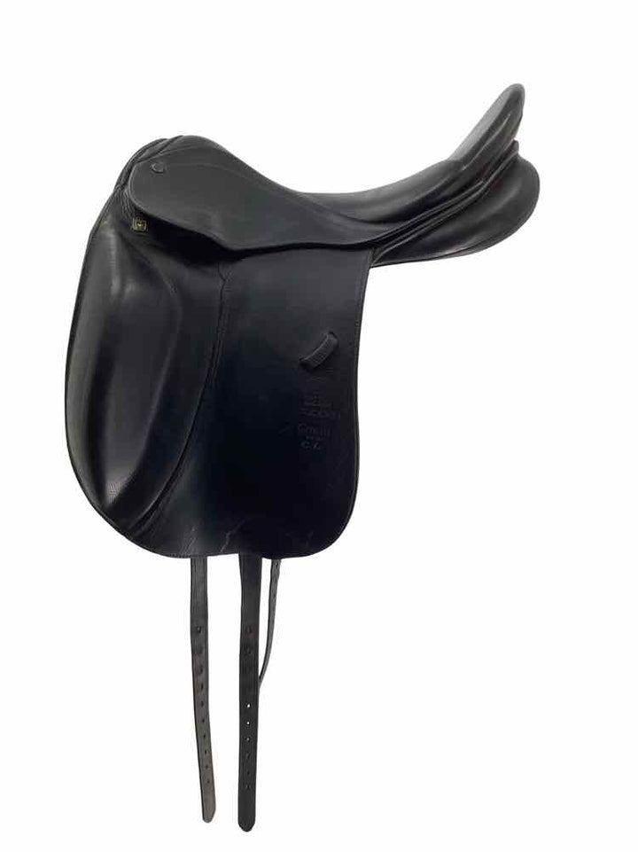 18" Stubben used dressage saddle