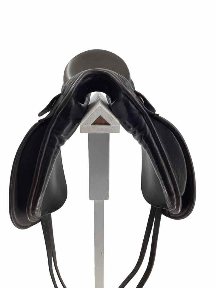17" Karl Niedersuss used dressage saddle B