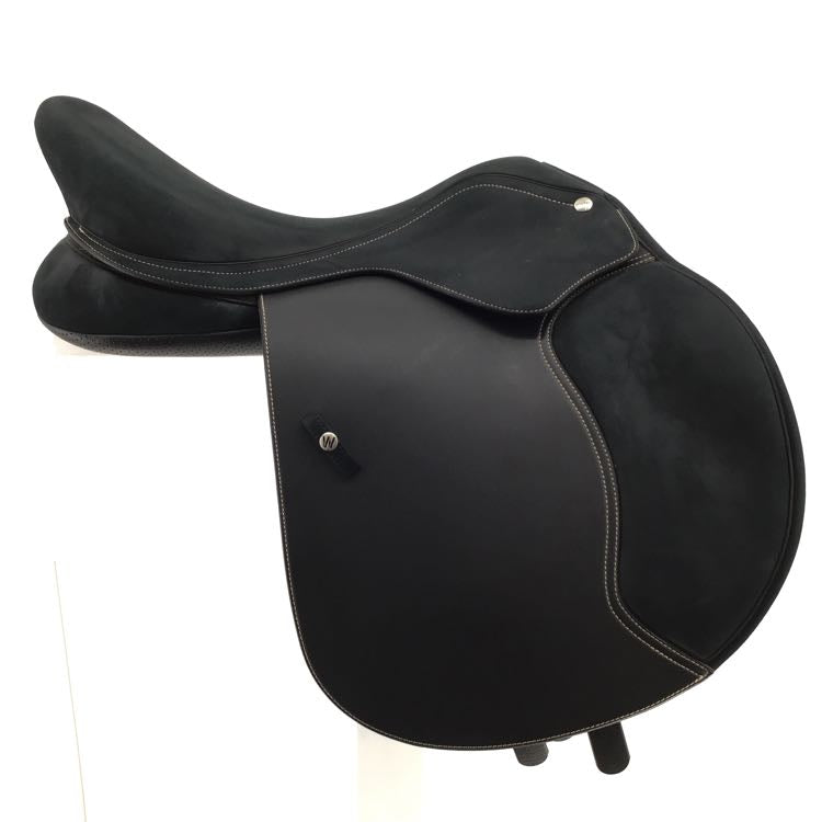 17" Wintec pro jump adjustable tree saddle B