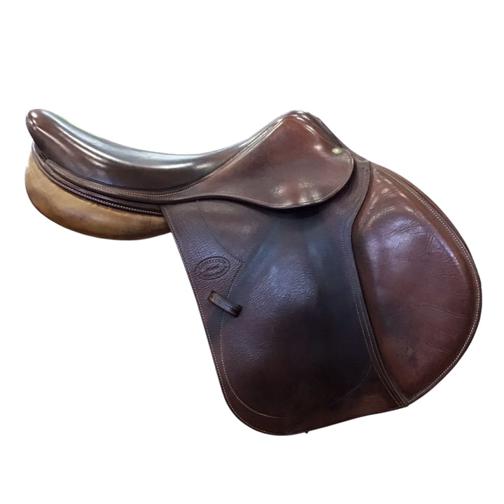 17" Devoucoux Biarritz Medium Used Hunter/Jumper Saddle - H