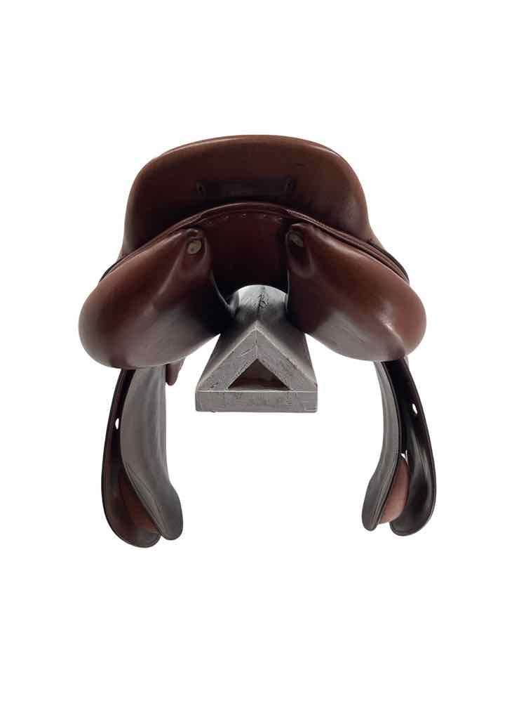 18" Antares used close contact saddle